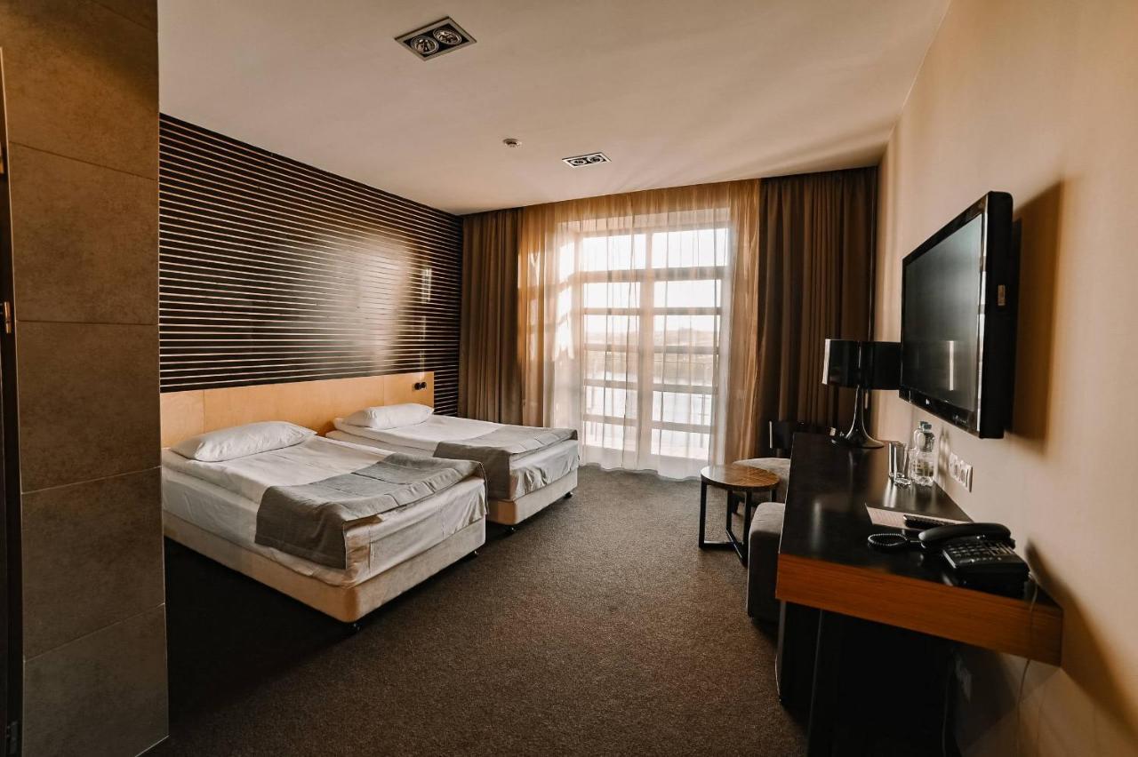 Park Hotel Switzerland Obariv Zewnętrze zdjęcie