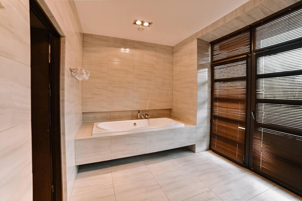 Park Hotel Switzerland Obariv Zewnętrze zdjęcie