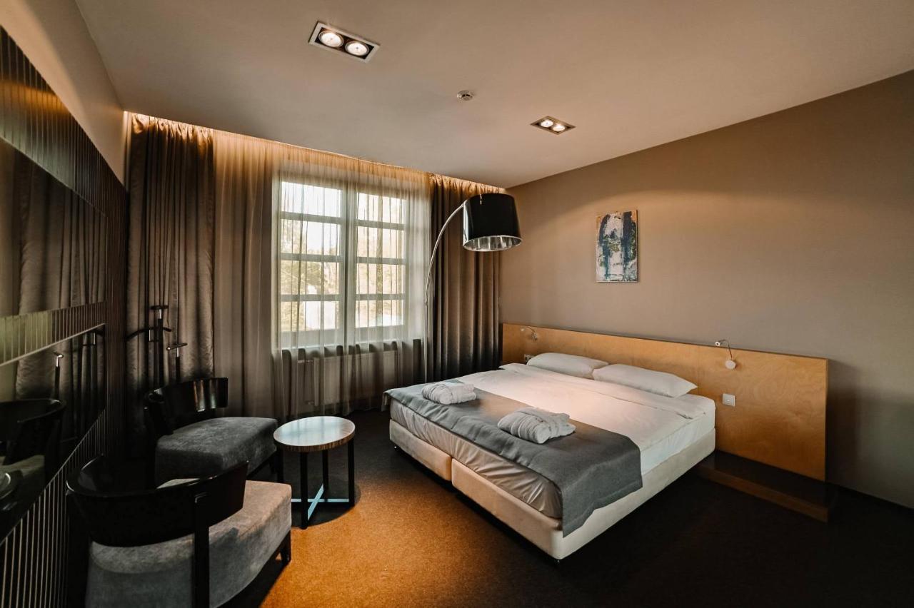 Park Hotel Switzerland Obariv Zewnętrze zdjęcie